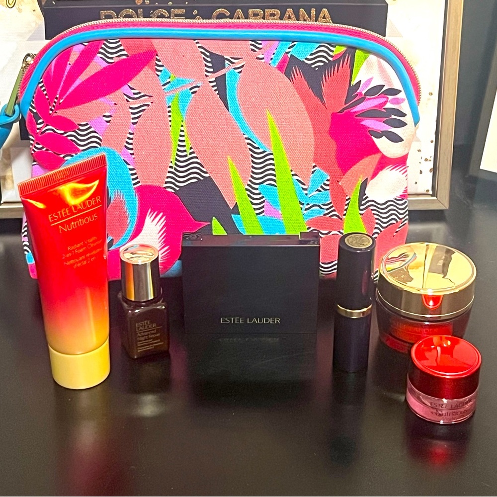 Estee Lauder Palm Beach Make-Up Bag with Make-Up and Skin Care.